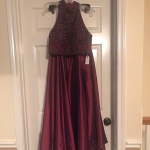 Sherri Hill maroon dress